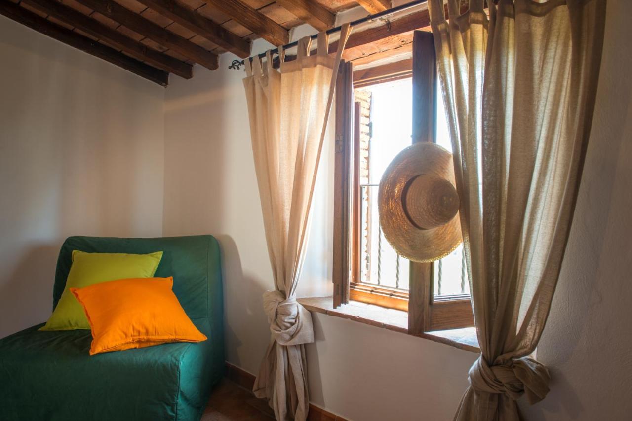 Schiaccia Ghiande Farm stay *